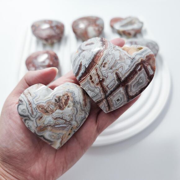 Mexican Lace Agate Heart Crystal Carving - Picture 6 of 9